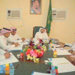 وصول السلال الغذائية إلى مستودع قفيلة  والصرف غدا بعد العصر