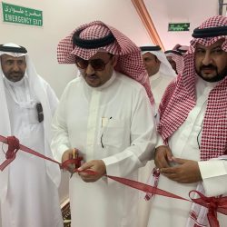 أهالي قرية نصبة ينفذون مصدات مائية لطريق قريتهم على نفقتهم الخاصة