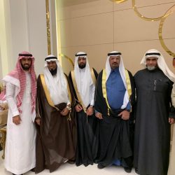 . على حسابهم الخاص. أهالي قرية وادي سران بربيعة يقومون بعمل مصدات مائية لطريق قريتهم