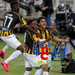 أمير عسير يتكفل بحفل زفاف شاب كفيف في محايل عسير