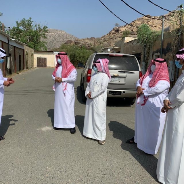 وزير الرياضة يُصدر عدداً من القرارات الإدارية