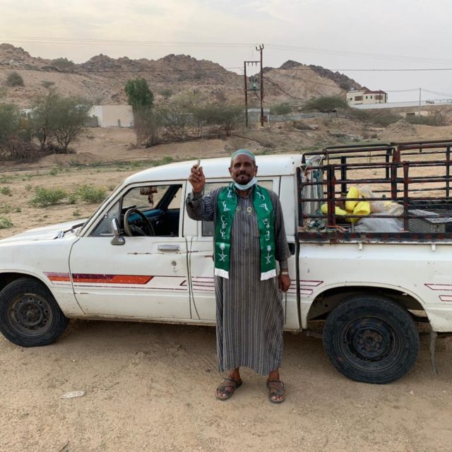 عمود كهربائي آيل للسقوط بقرية قحفن يهدد بفصل التيار عن خمس قرى بشرق ربيعة