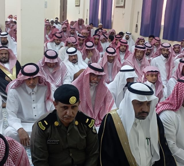 شيخ قبيلة آل خضير بربيعة المقاطرة يهنئ القيادة بمناسبة عيد الأضحى المبارك