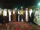 بالصور مشائخ ربيعة المقاطرة يكرمون الشيخ العواجي