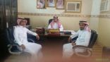 رئيس مركز سيالة والسليم يستقبل مدير الجمعية الخيرية بمركز جمعة ربيعة