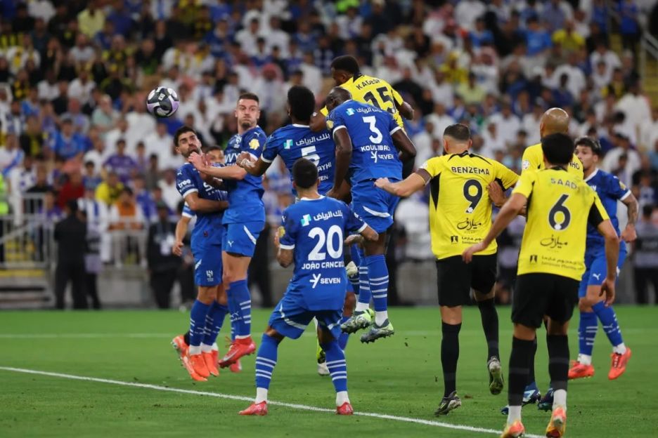 قمة الكلاسيكو لمن الغلبه؟